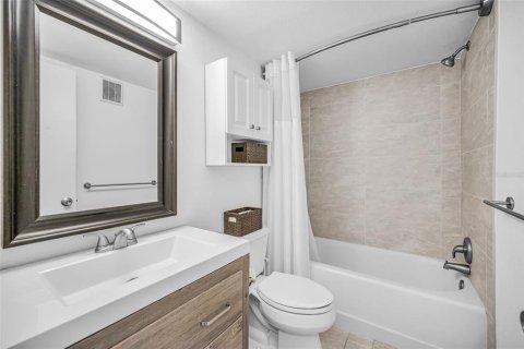 Condominio en venta en Clearwater, Florida, 2 dormitorios, 74.32 m2 № 2230847 - foto 22