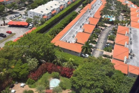Condo in Miami, Florida, 2 bedrooms № 2075327 - photo 21