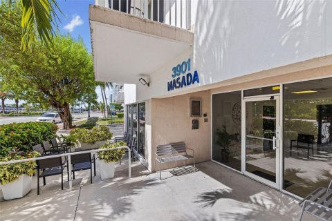 Copropriété à vendre à Miami Beach, Floride: 2 chambres, 91.97 m2 № 2241491 - photo 16