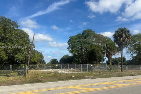 Immobilier commercial à vendre à Dania Beach, Floride № 2030454 - photo 2