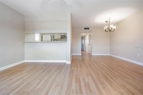 Copropriété à louer à Belleair Bluffs, Floride: 2 chambres, 77.57 m2 № 1597715 - photo 5
