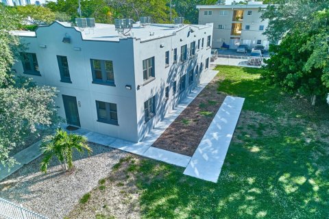 Apartamento en alquiler en Hollywood, Florida, 1 dormitorio, 53.42 m2 № 892226 - foto 1
