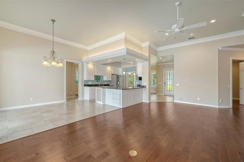 Купить виллу или дом в Сарасота, Флорида 8 комнат, 234.21м2, № 2420589 - фото 16