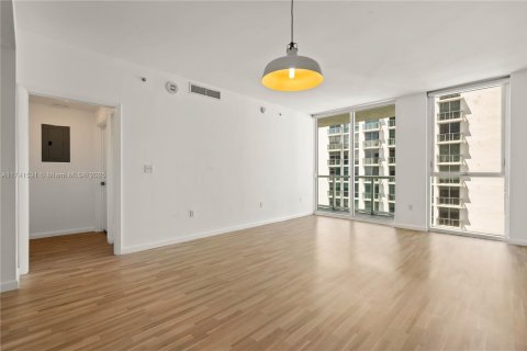 Condo in Miami, Florida, 1 bedroom  № 1860549 - photo 19