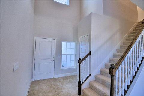 House in Winter Haven, Florida 4 bedrooms, 204.57 sq.m. № 1847153 - photo 4