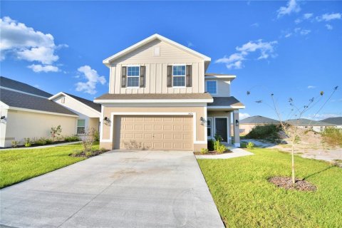 House in Winter Haven, Florida 4 bedrooms, 204.57 sq.m. № 1847153 - photo 1