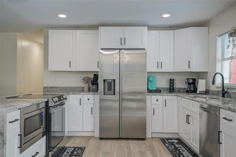 Casa en alquiler en Rotonda, Florida, 3 dormitorios, 131.46 m2 № 1624563 - foto 12