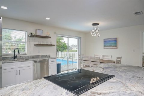 Casa en alquiler en Rotonda, Florida, 3 dormitorios, 131.46 m2 № 1624563 - foto 10