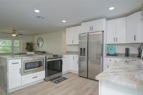 Casa en alquiler en Rotonda, Florida, 3 dormitorios, 131.46 m2 № 1624563 - foto 9