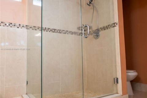 Купить виллу или дом в Майами, Флорида 3 спальни, 125.42м2, № 1828763 - фото 21