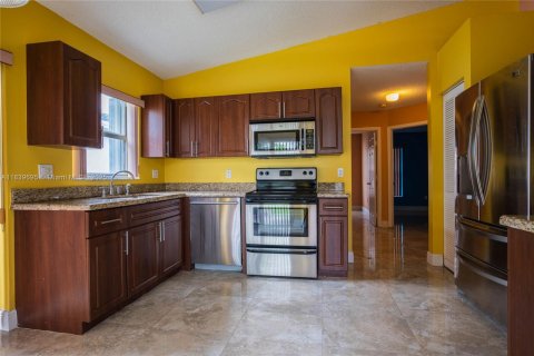 Купить виллу или дом в Майами, Флорида 3 спальни, 125.42м2, № 1828763 - фото 8