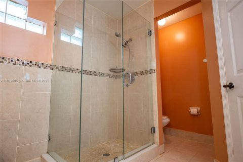 Купить виллу или дом в Майами, Флорида 3 спальни, 125.42м2, № 1828763 - фото 19