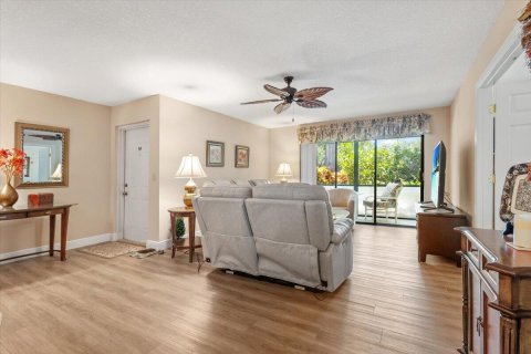 Condo in Palm City, Florida, 3 bedrooms  № 2194064 - photo 22