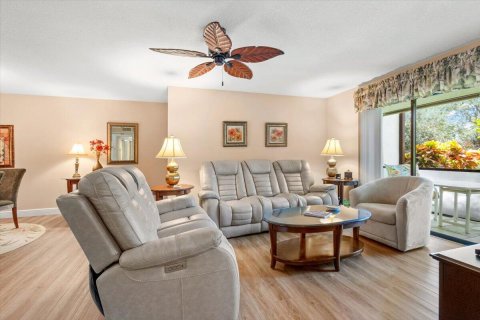 Condo in Palm City, Florida, 3 bedrooms  № 2194064 - photo 12