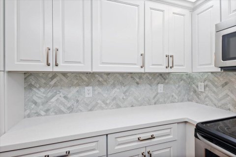Condo in Palm City, Florida, 3 bedrooms  № 2194064 - photo 19