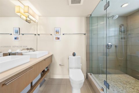Copropriété à vendre à Miami Beach, Floride: 2 chambres, 89.19 m2 № 2072202 - photo 15