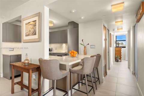 Copropriété à vendre à Miami Beach, Floride: 2 chambres, 89.19 m2 № 2072202 - photo 6