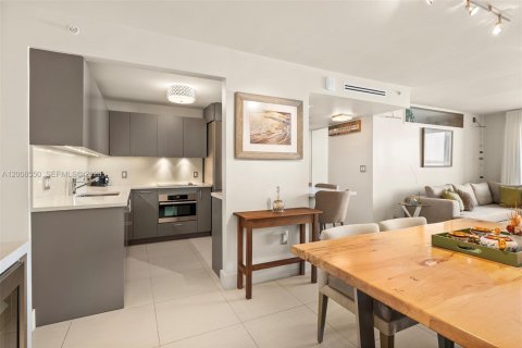 Copropriété à vendre à Miami Beach, Floride: 2 chambres, 89.19 m2 № 2072202 - photo 7