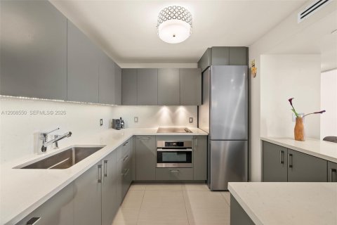 Copropriété à vendre à Miami Beach, Floride: 2 chambres, 89.19 m2 № 2072202 - photo 8