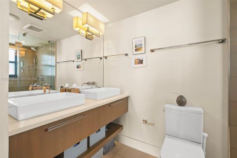 Copropriété à vendre à Miami Beach, Floride: 2 chambres, 89.19 m2 № 2072202 - photo 16
