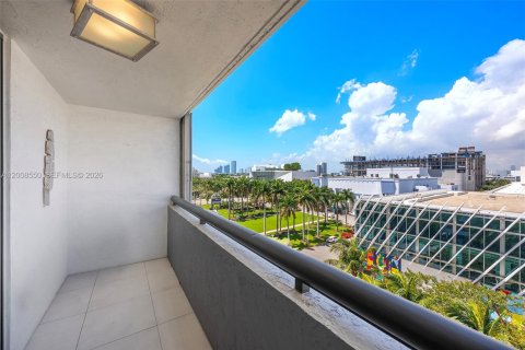Copropriété à vendre à Miami Beach, Floride: 2 chambres, 89.19 m2 № 2072202 - photo 22