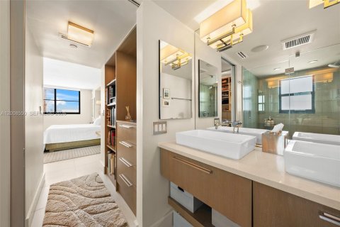 Copropriété à vendre à Miami Beach, Floride: 2 chambres, 89.19 m2 № 2072202 - photo 13