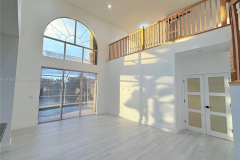 House in Pembroke Pines, Florida 4 bedrooms, 202.06 sq.m. № 1968993 - photo 17