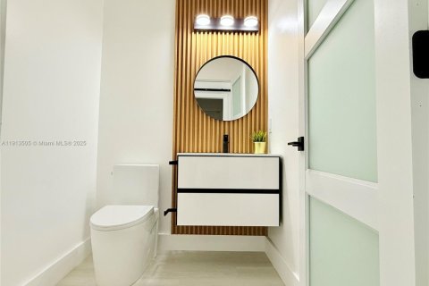 House in Pembroke Pines, Florida 4 bedrooms, 202.06 sq.m. № 1968993 - photo 15