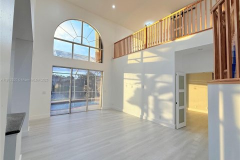 House in Pembroke Pines, Florida 4 bedrooms, 202.06 sq.m. № 1968993 - photo 16