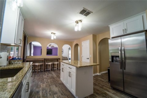 Villa ou maison à louer à Wesley Chapel, Floride: 4 chambres, 204.38 m2 № 1644715 - photo 14