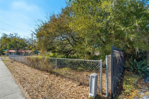 Land in Brandon, Florida № 2093054 - photo 10