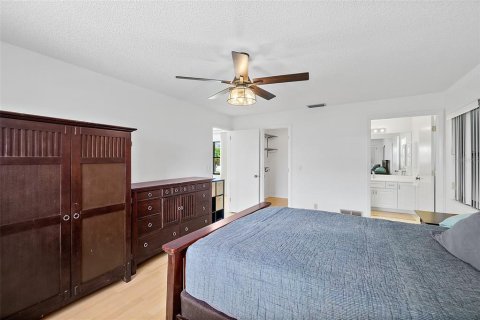 House in Palm Coast, Florida 3 bedrooms, 178.84 sq.m. № 1849888 - photo 25