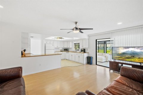 House in Palm Coast, Florida 3 bedrooms, 178.84 sq.m. № 1849888 - photo 16