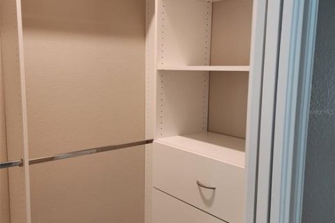 Casa en venta en Oviedo, Florida, 4 dormitorios, 376.35 m2 № 1907176 - foto 16
