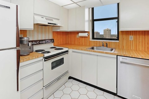 Condominio en venta en Aventura, Florida, 2 dormitorios, 96.9 m2 № 1860272 - foto 11