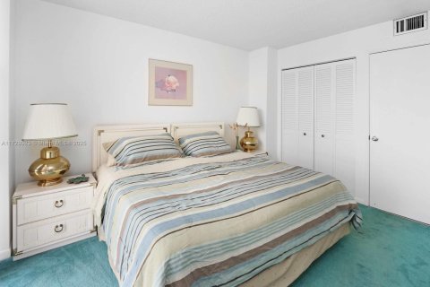 Condominio en venta en Aventura, Florida, 2 dormitorios, 96.9 m2 № 1860272 - foto 19