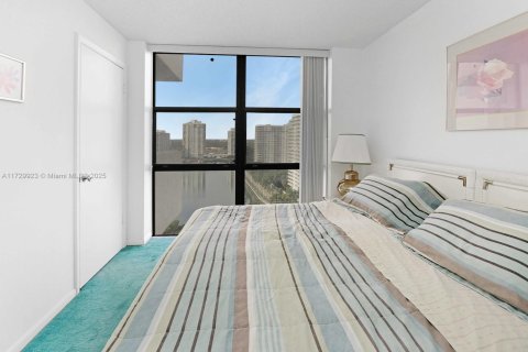 Condominio en venta en Aventura, Florida, 2 dormitorios, 96.9 m2 № 1860272 - foto 18