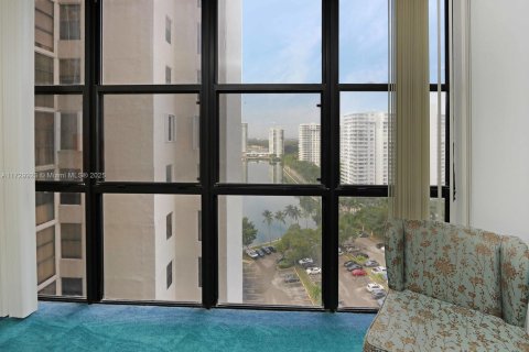 Condominio en venta en Aventura, Florida, 2 dormitorios, 96.9 m2 № 1860272 - foto 16