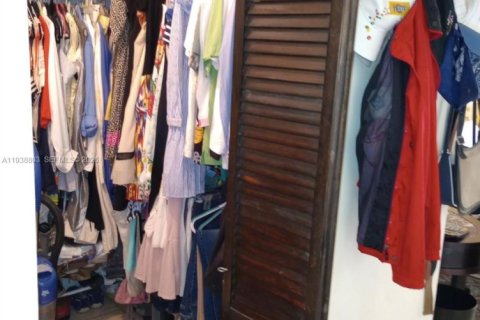 Copropriété à vendre à Miami Beach, Floride: 1 chambre, 76.18 m2 № 1996460 - photo 11