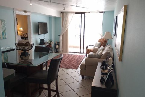 Copropriété à vendre à Miami Beach, Floride: 1 chambre, 76.18 m2 № 1996460 - photo 4