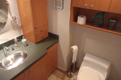 Copropriété à vendre à Miami Beach, Floride: 1 chambre, 76.18 m2 № 1996460 - photo 7