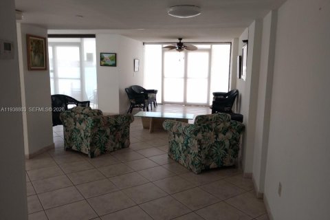 Copropriété à vendre à Miami Beach, Floride: 1 chambre, 76.18 m2 № 1996460 - photo 20