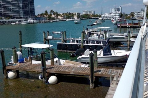 Copropriété à vendre à Miami Beach, Floride: 1 chambre, 76.18 m2 № 1996460 - photo 22