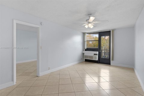 Copropriété à louer à Coral Springs, Floride: 1 chambre, 57.51 m2 № 2063474 - photo 8