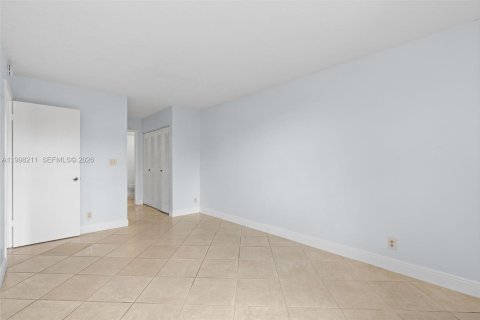 Copropriété à louer à Coral Springs, Floride: 1 chambre, 57.51 m2 № 2063474 - photo 12