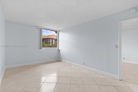 Copropriété à louer à Coral Springs, Floride: 1 chambre, 57.51 m2 № 2063474 - photo 11