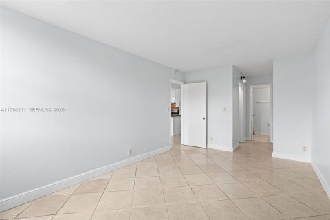 Copropriété à louer à Coral Springs, Floride: 1 chambre, 57.51 m2 № 2063474 - photo 13