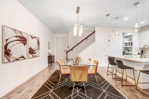 Touwnhouse à vendre à Lutz, Floride: 3 chambres, 214.33 m2 № 1720664 - photo 6