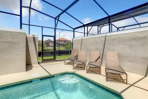 Townhouse in Kissimmee, Florida 4 bedrooms, 176.7 sq.m. № 2125311 - photo 14