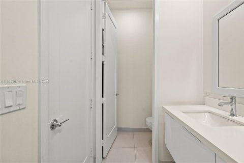 Touwnhouse à vendre à Doral, Floride: 3 chambres, 157.19 m2 № 1945217 - photo 15